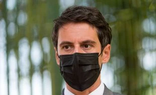Attal veut dédramatiser la gifle à Macron, geste « grave » mais « isolé »