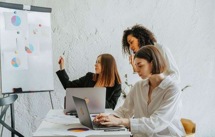 Travailler sans les hommes en non-mixité féminine, « c’est très agréable »