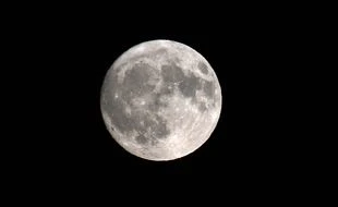 Quand et comment observer la « Super Lune du cerf » ce lundi ?