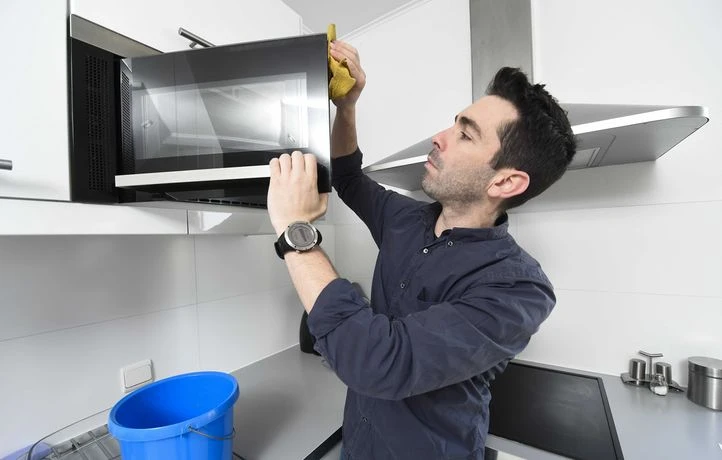 Murs des WC, literie… Ces recoins de la maison qu’on ne nettoie jamais