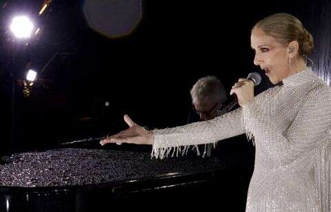 La prestation de Céline Dion à la tour Eiffel aux JO, un hymne au playback ?