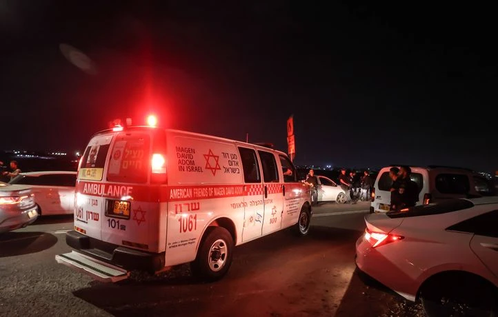 Un mort et plusieurs blessés dans une attaque au couteau à Haïfa
