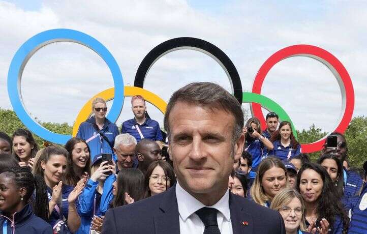 Macron fait un parallèle entre le succès des JO et la coupe du monde 1998