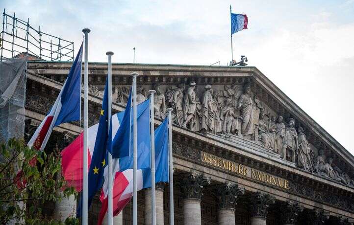 Le cas des ministres-députés respecte-t-il la Constitution ?