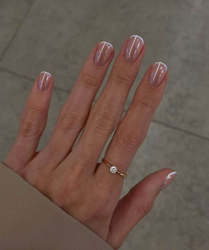 Everyone’s Asking For “Chrome French” Nails — The Chicest Upgrade Yet