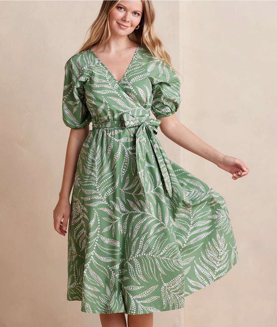 30 Beach Wedding Guest Dresses To Celebrate In Seaside