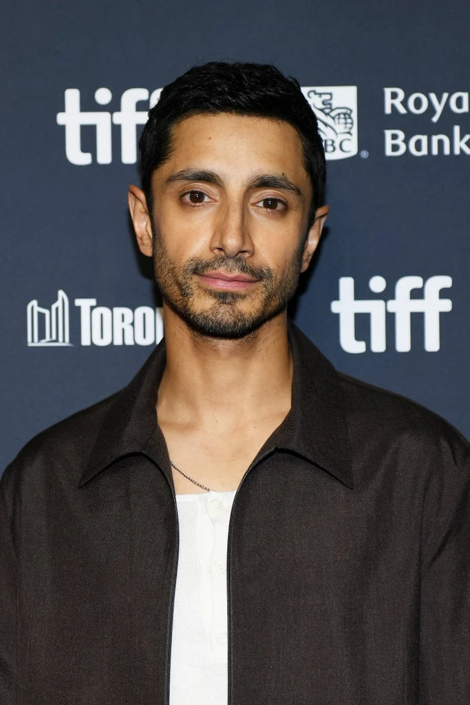 Riz Ahmed’s Hamlet Is For Anyone Feeling “Powerless” & “Gaslit” In This Political Moment