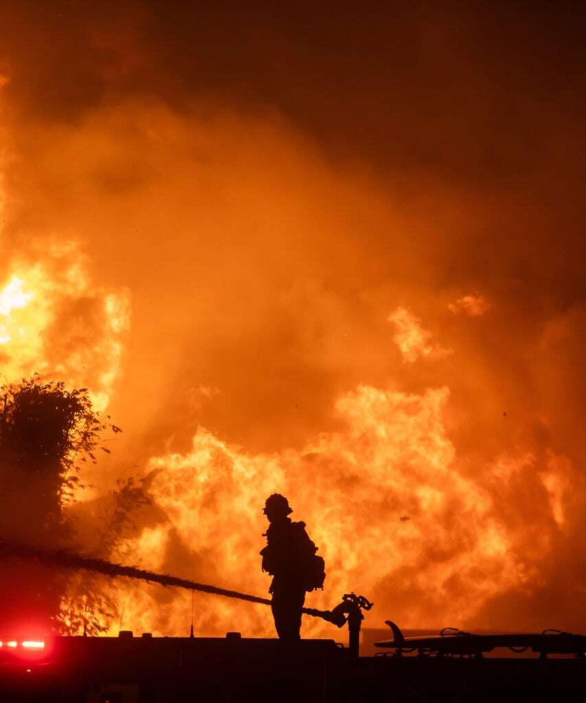 As Trump Threatens Mexicans, Their Firefighters Are Battling LA’s Wildfires