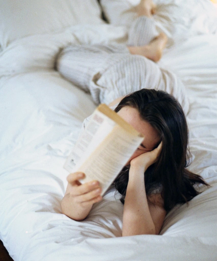 I Use Romantasy Books As “Masturbation Material” — Is That Healthy?