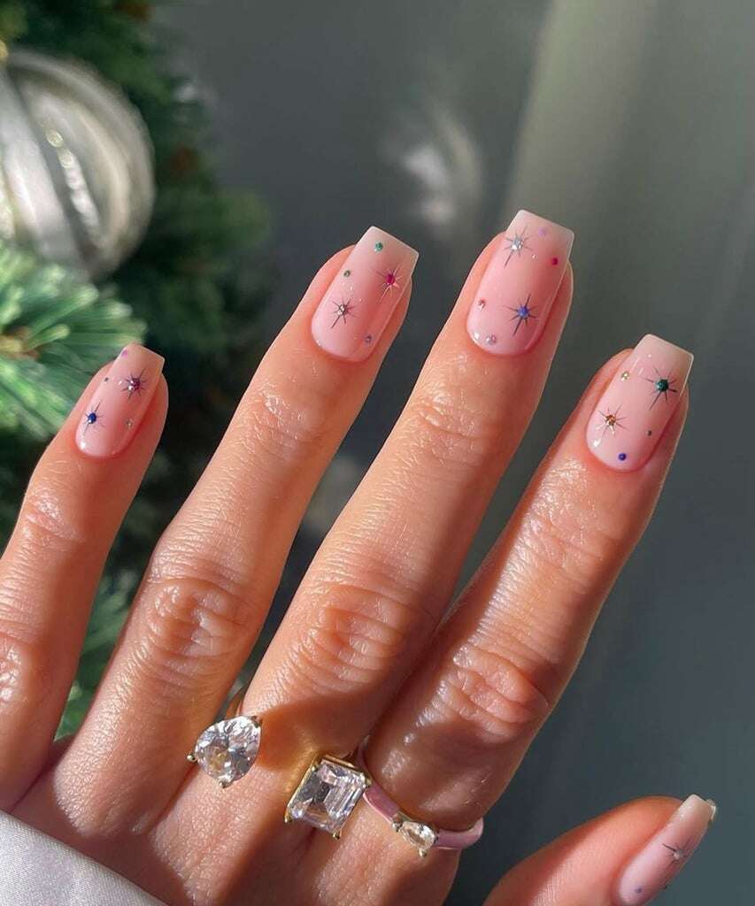 12 Cute Nail Art Ideas For All Kinds Of New Year’s Eve Plans