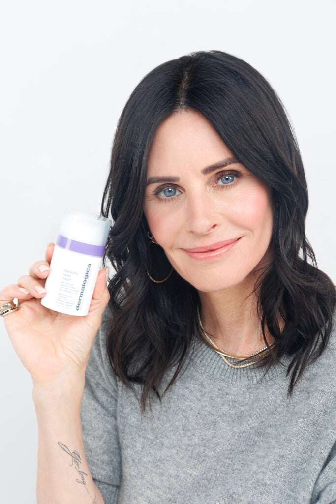 Courteney Cox On Not Saving Her ’90s Wardrobe: “My Daughter Is So Mad”