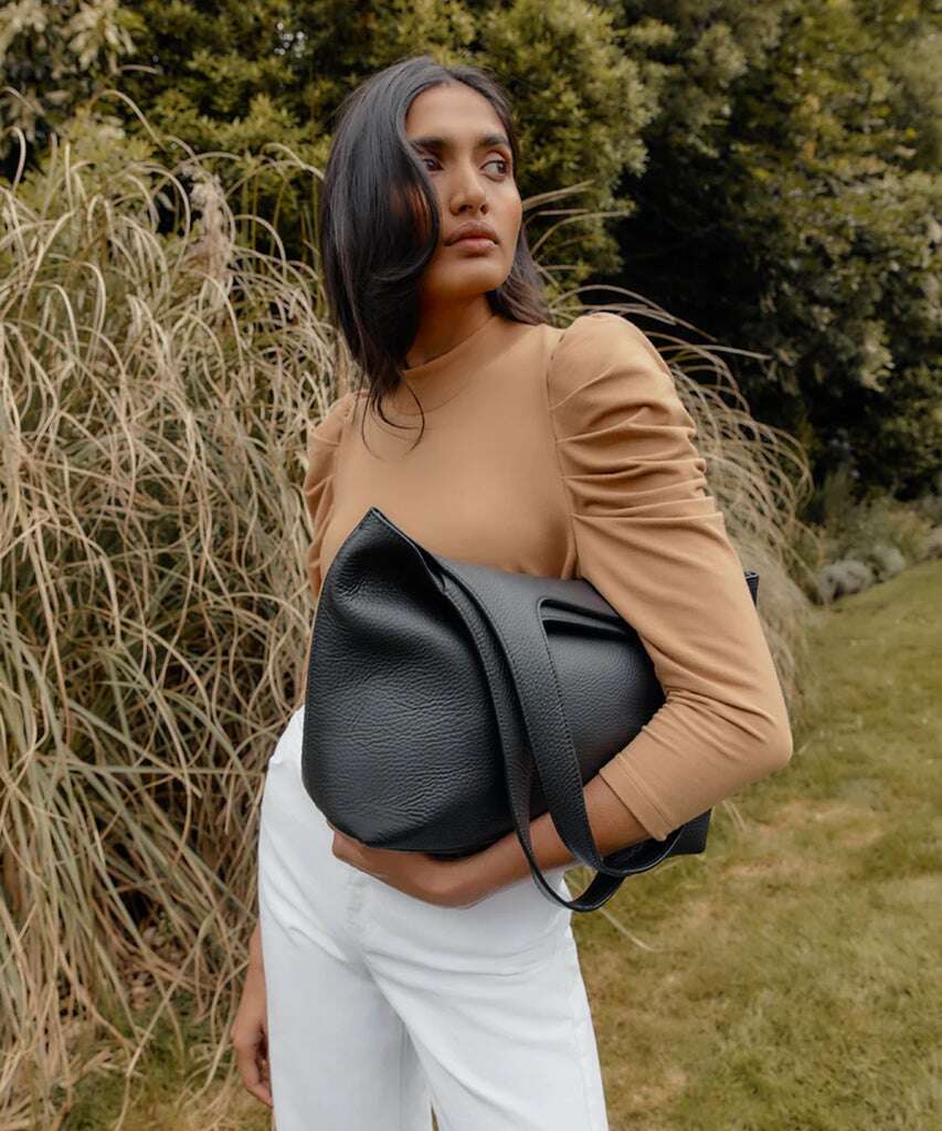 How Cuyana Made The Work Tote An It Bag