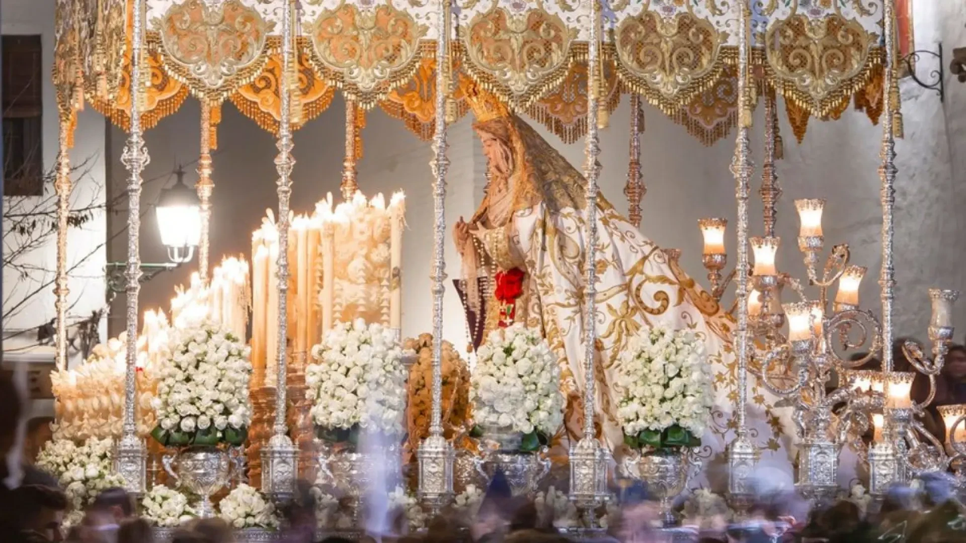 Jueves Santo de Semana Santa en Granada: horario e itinerarios