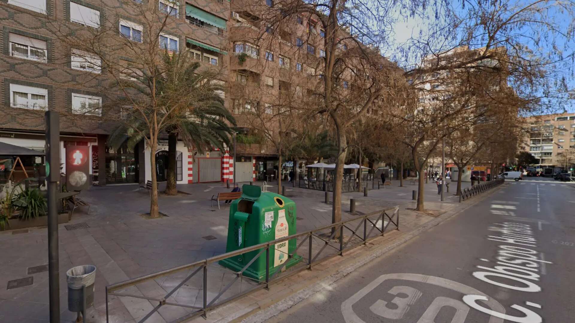 Un joven de 28 años, en la UCI tras recibir dos puñaladas en el pecho en Granada