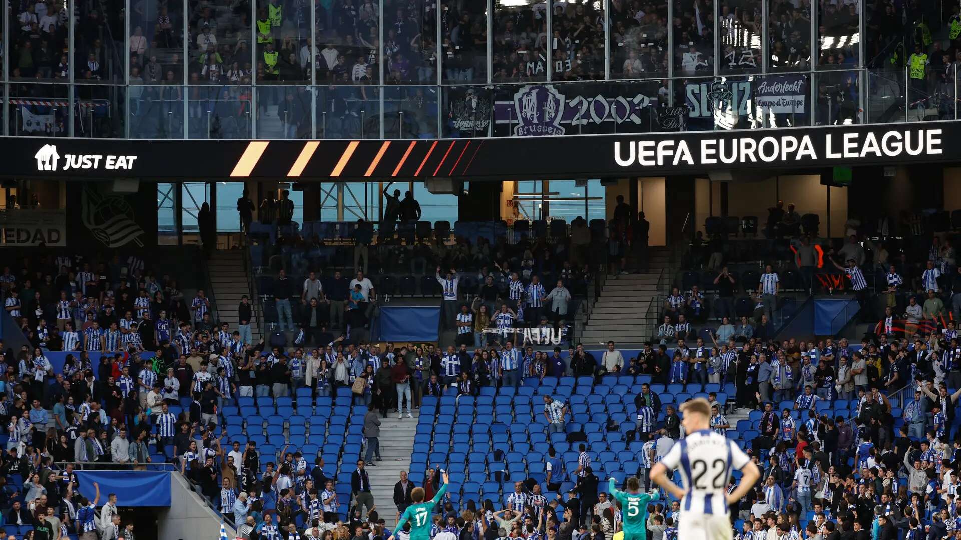 Los ultras del Anderlecht la lían en Anoeta y la Real Sociedad estalla: 