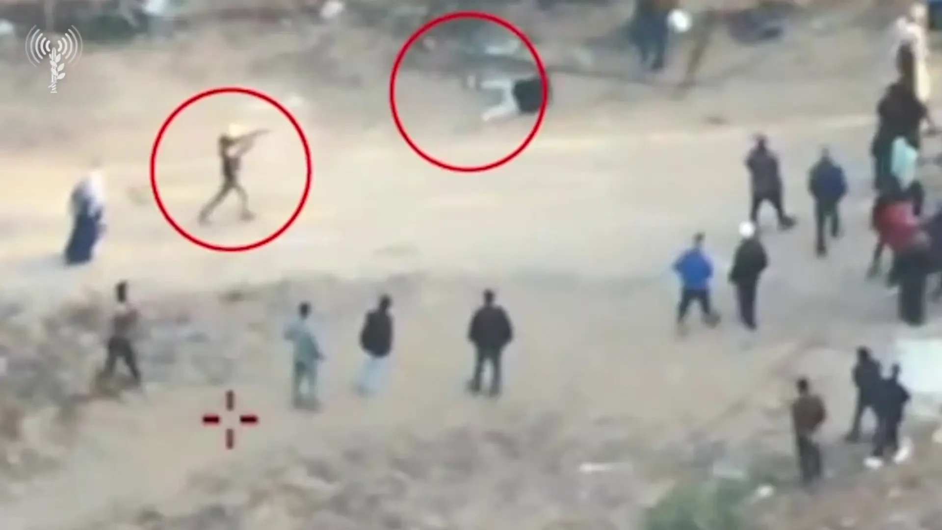Israel publica un vídeo de hombres armados que disparan contra gazatíes que recogían ayuda humanitaria