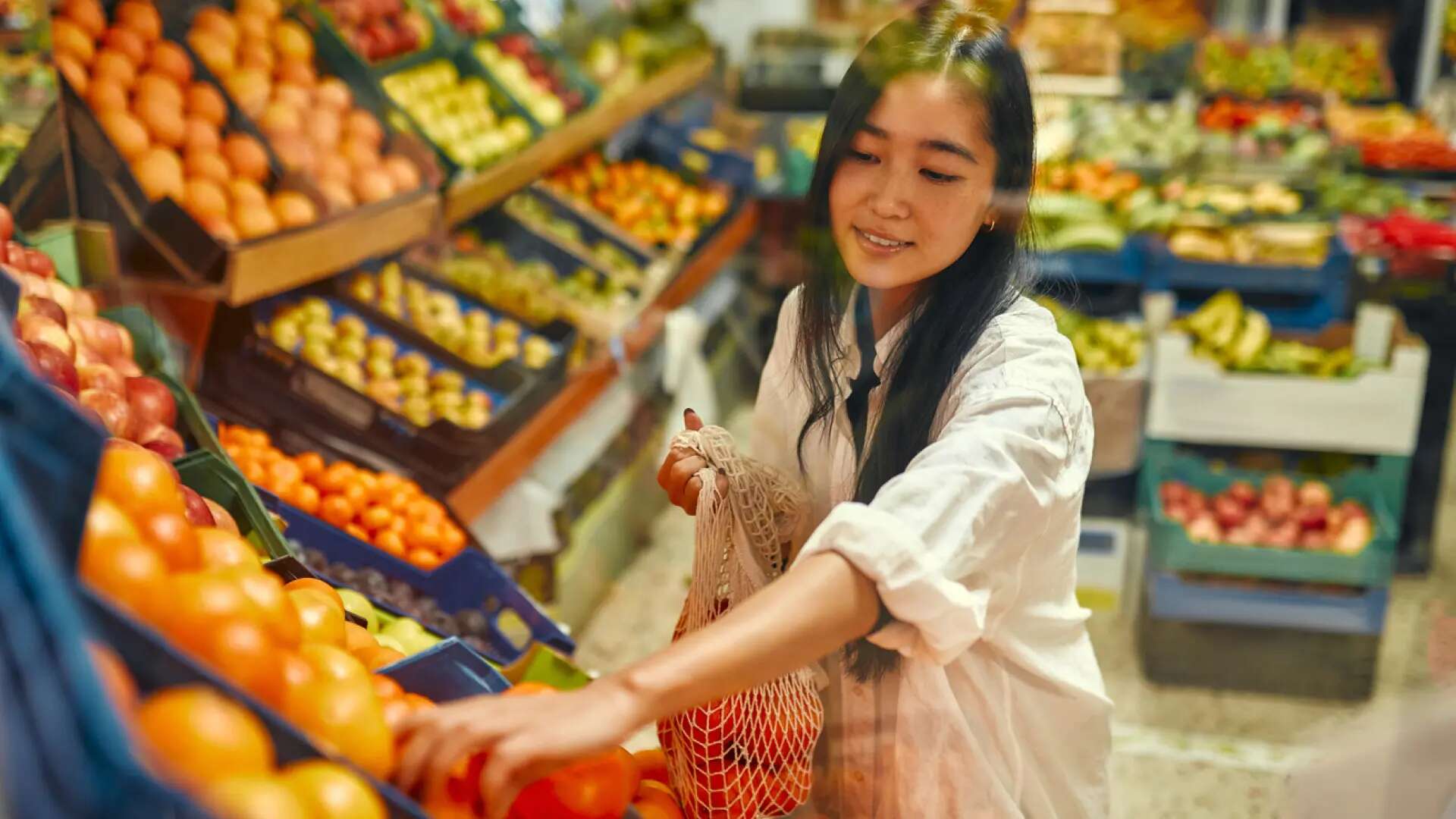 El truco de los súper para que las naranjas parezcan más vistosas: una ilusión óptica que incita a comprar