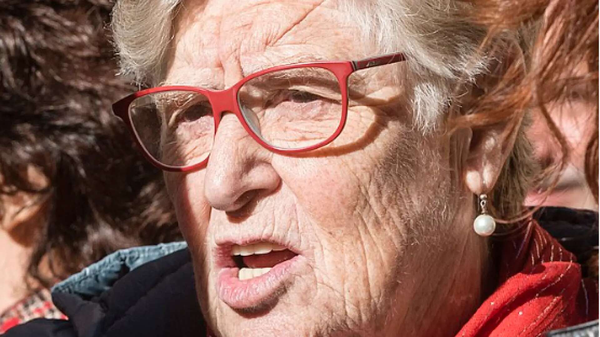 Muere a los 88 años la monja Viqui Molins, impulsora del Hospital de Campaña en la parroquia de Santa Anna en Barcelona