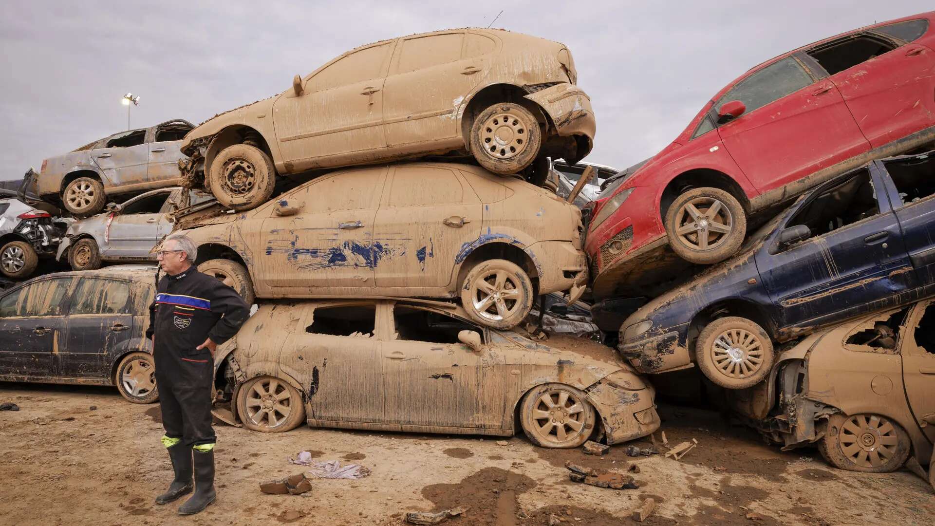 Industria abre la plataforma para tramitar las ayudas a quienes han perdido su coche por la DANA