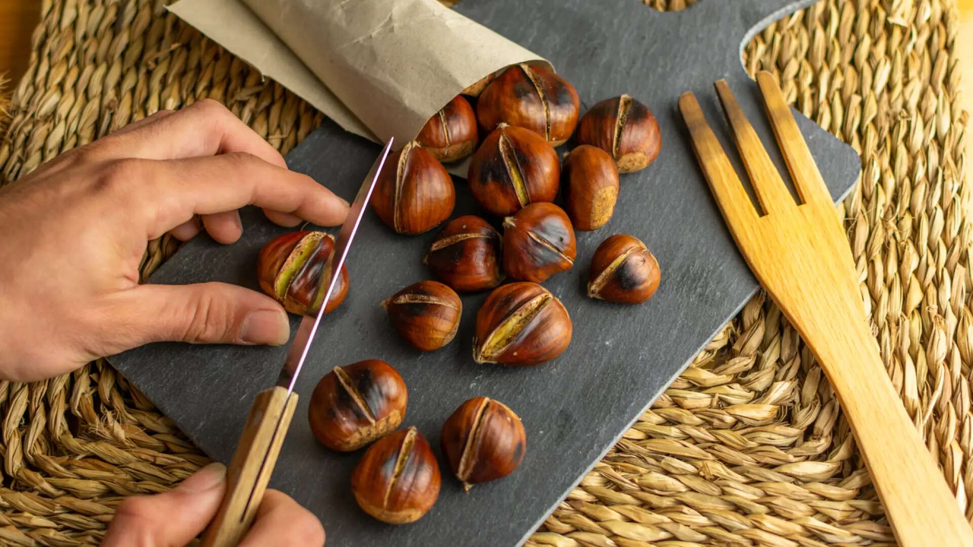 El sencillo truco para conseguir pelar las castañas de una manera mucho más fácil