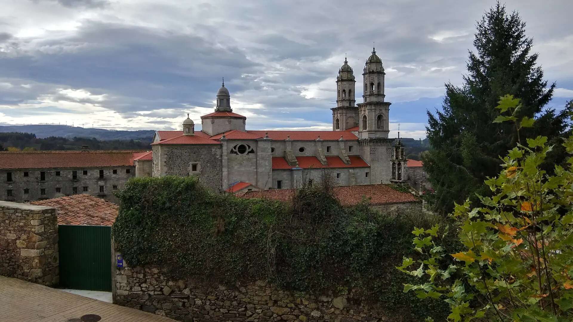 Un pueblo de Galicia ofrece casa gratis y empleo fijo con sueldo de 1.800 euros al mes