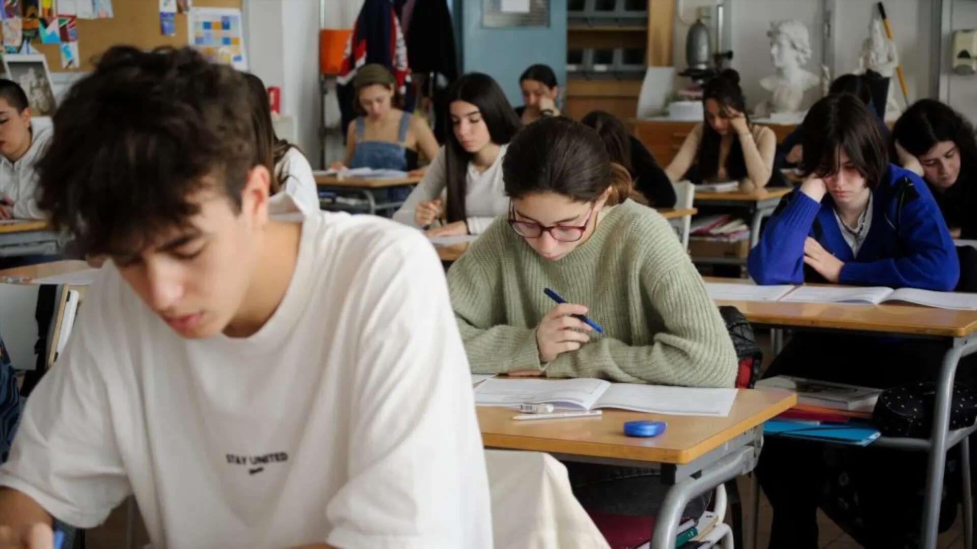 Los alumnos en situación de vulnerabilidad socioeconómica crecen en Barcelona casi un 17% desde 2018