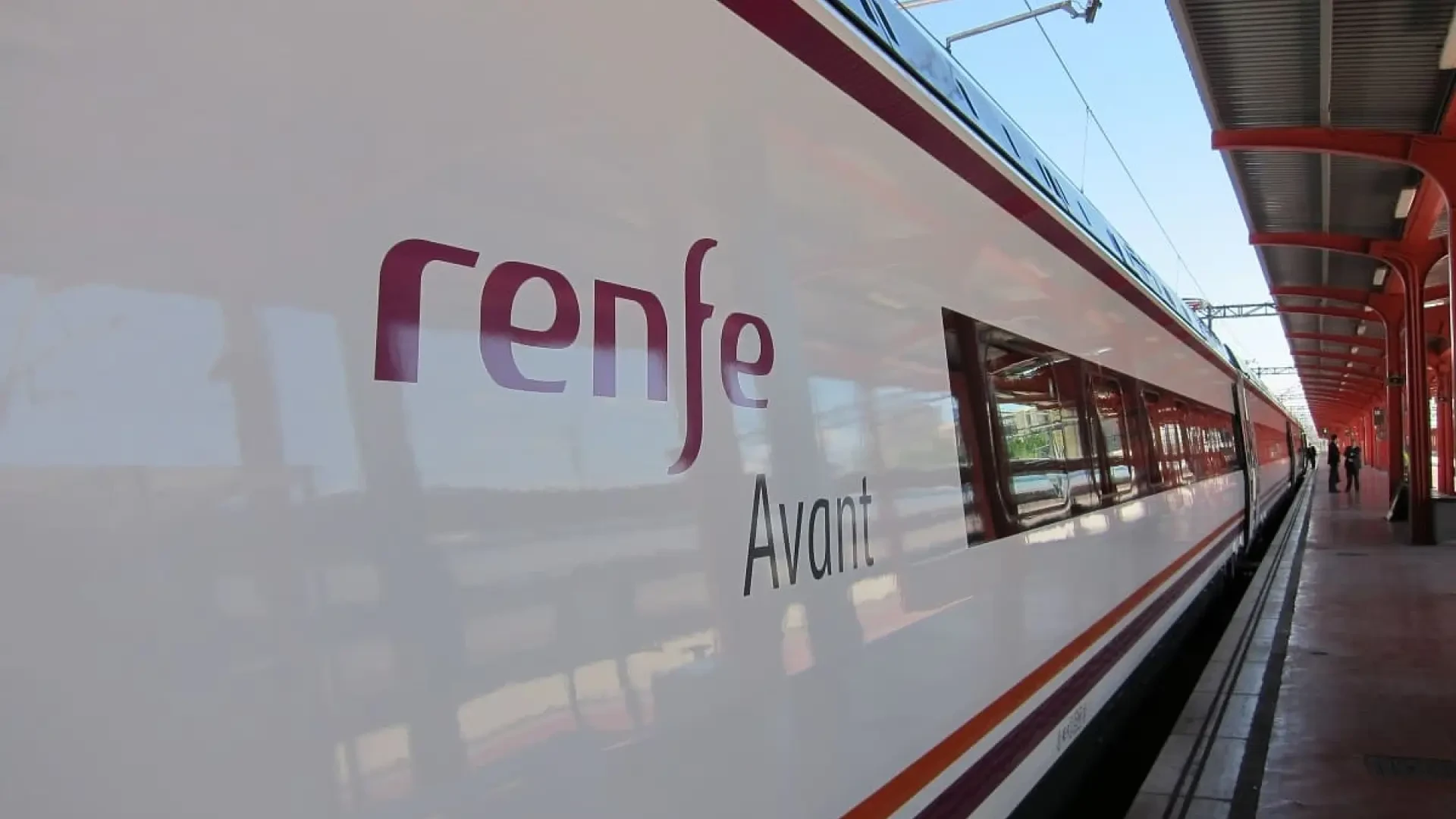 Renfe asegura no llevar cuenta de las veces que se cae su web y Transparencia le obliga a detallar su coste anual