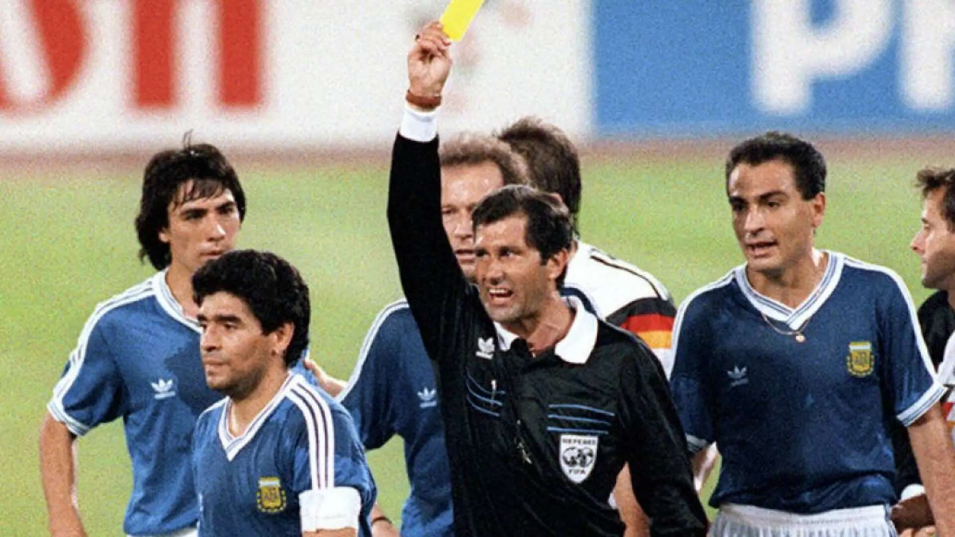 Quién fue... Edgardo Codesal: el árbitro de la última final mundialista de Maradona