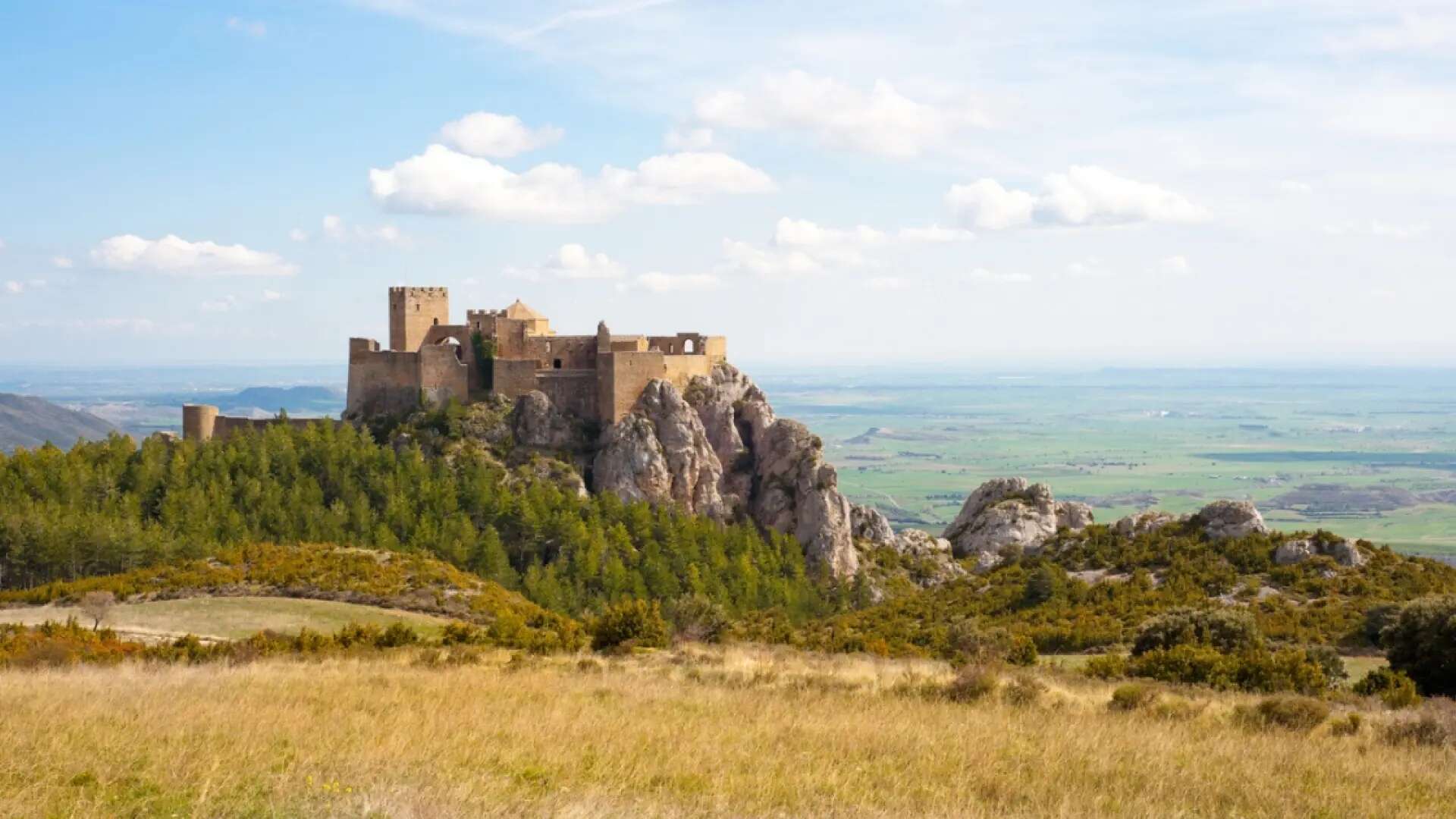 El castillo de Aragón con un nuevo espacio inmersivo, inteligencia artificial y nuevas rutas temáticas