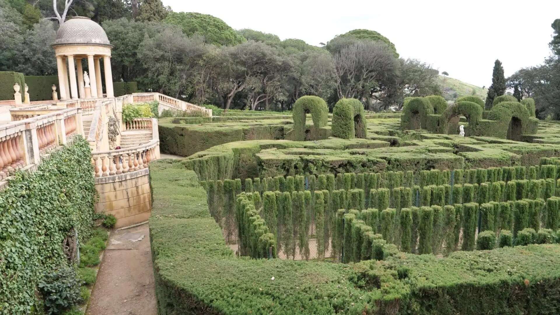 Cerrado el histórico laberinto vegetal de Horta de Barcelona durante más de un año por reformas para devolverle su esplendor