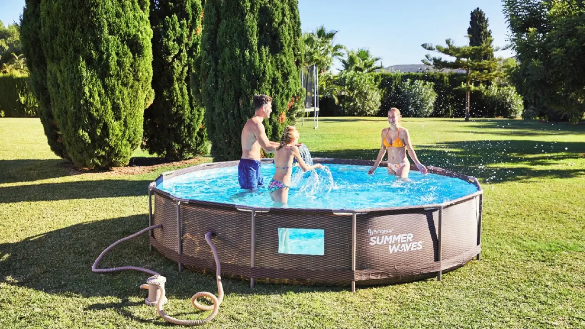 De 299 euros a 99: Carrefour enloquece y tumba el precio de esta piscina para jardín