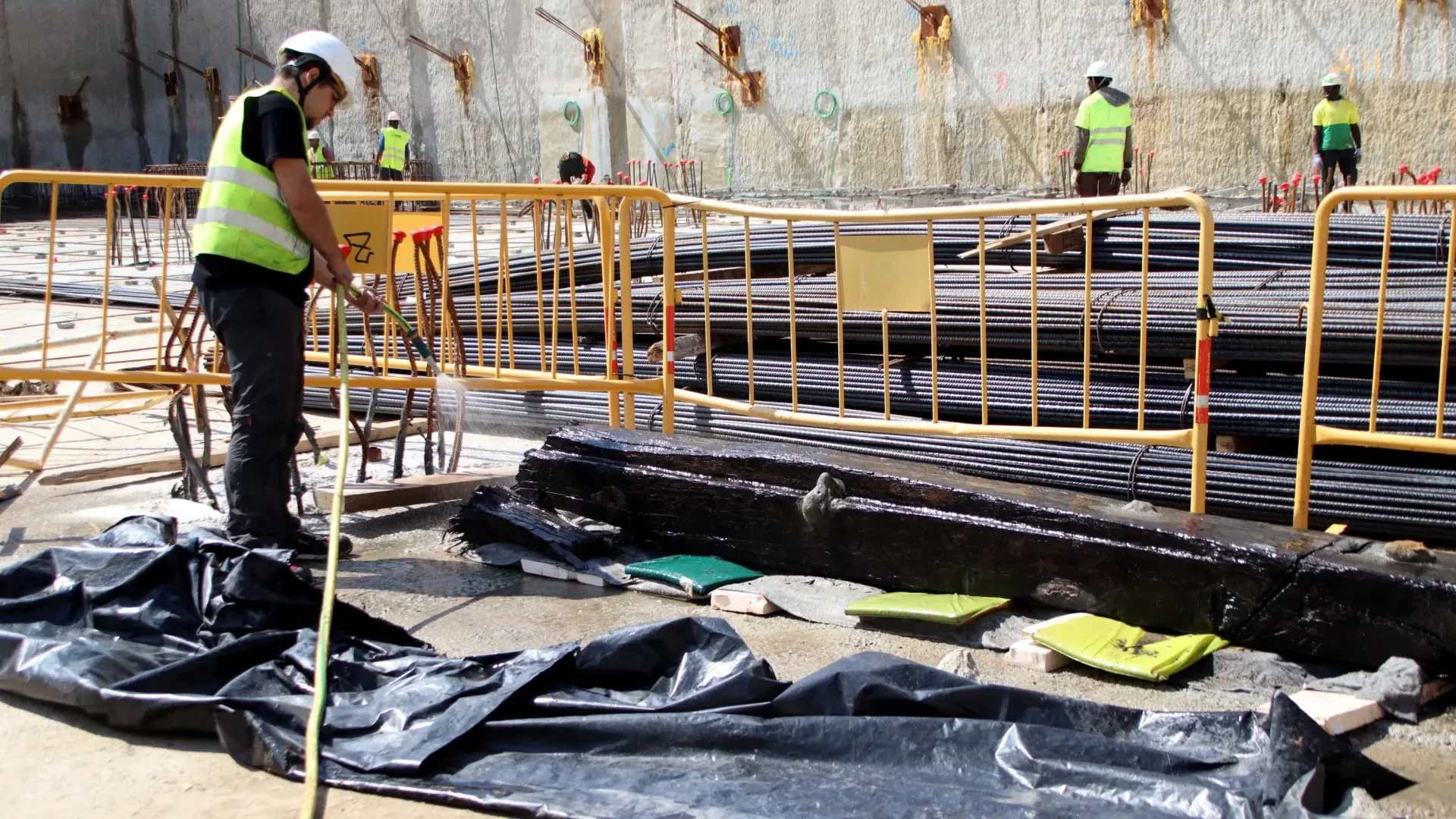 Nuevo descubrimiento histórico en las obras del Mercat del Peix de Barcelona: emerge una quilla, que podría ser de un segundo barco
