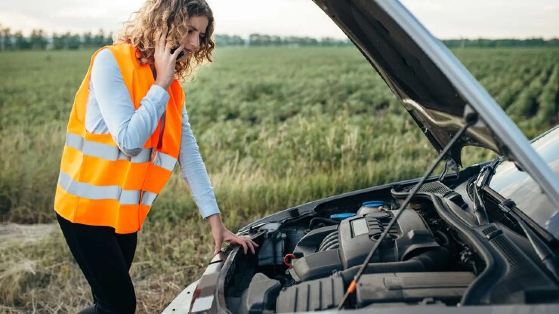 Esta es la multa que la DGT podría ponerte por no llevar el número correcto de chalecos reflectantes