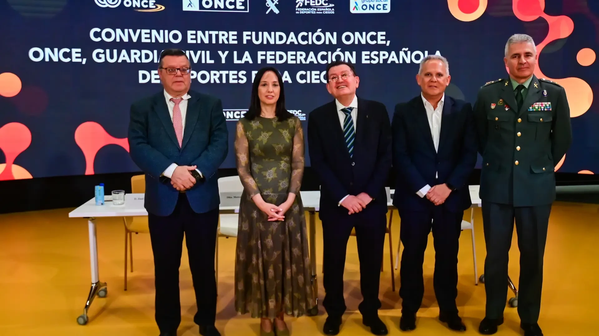 Guardia Civil y ONCE se unen por la inclusión de las personas con discapacidad: 