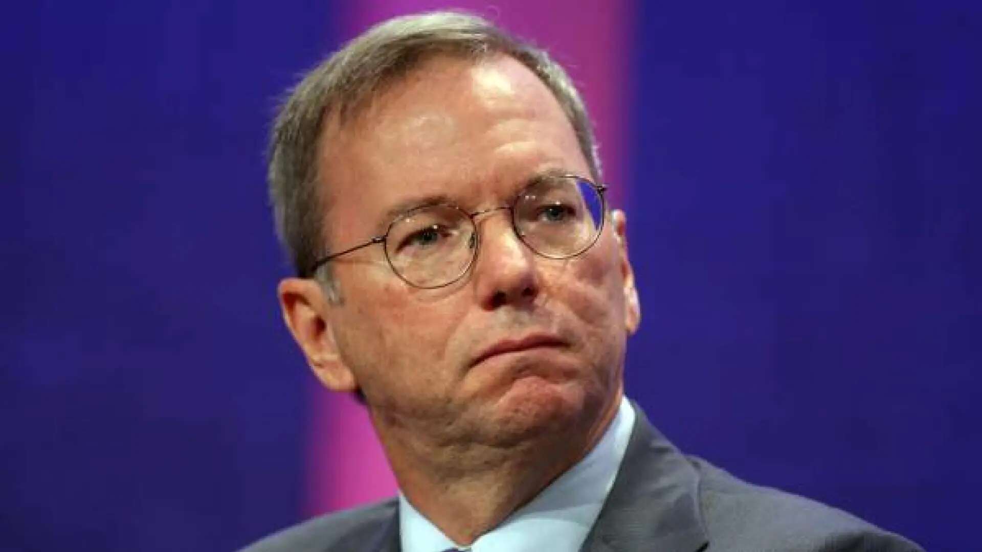 La tecnología que dominará las guerras en el futuro, según el ex CEO de Google Eric Schmidt