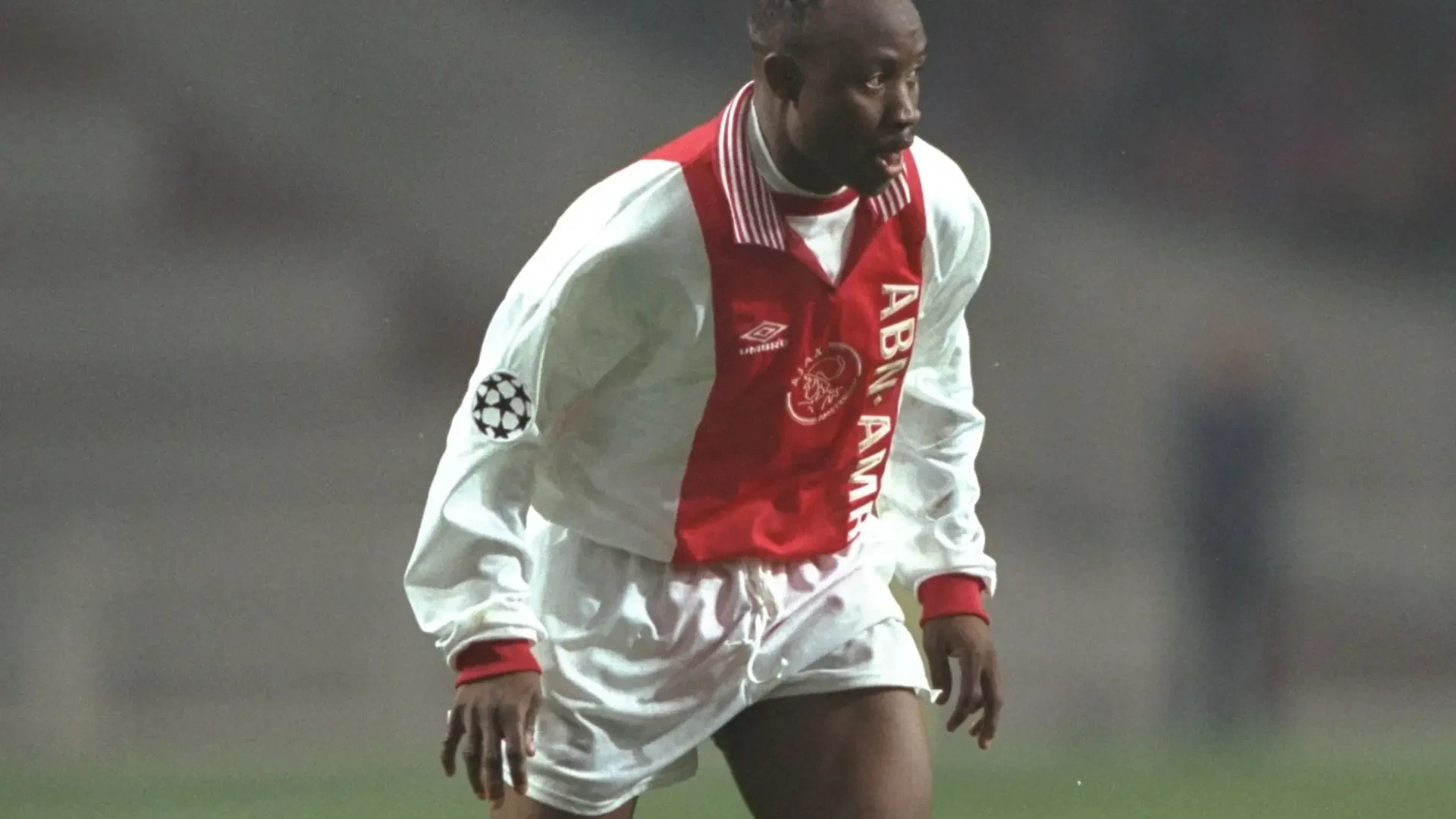 El exfutbolista Tijani Babangida, en estado crítico en el hospital tras un accidente en el que ha muerto su hermano menor