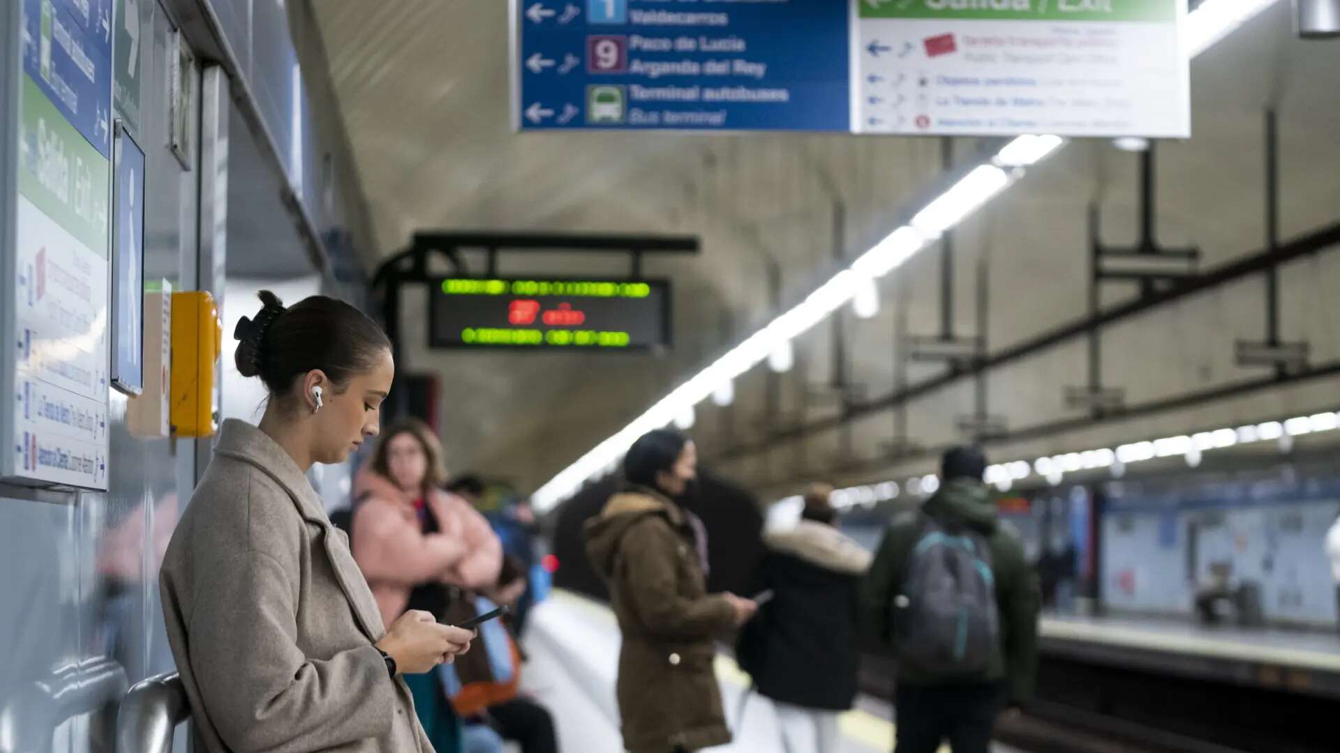 Madrid reserva fondos ante la posibilidad de mantener las ayudas al abono transporte en 2025