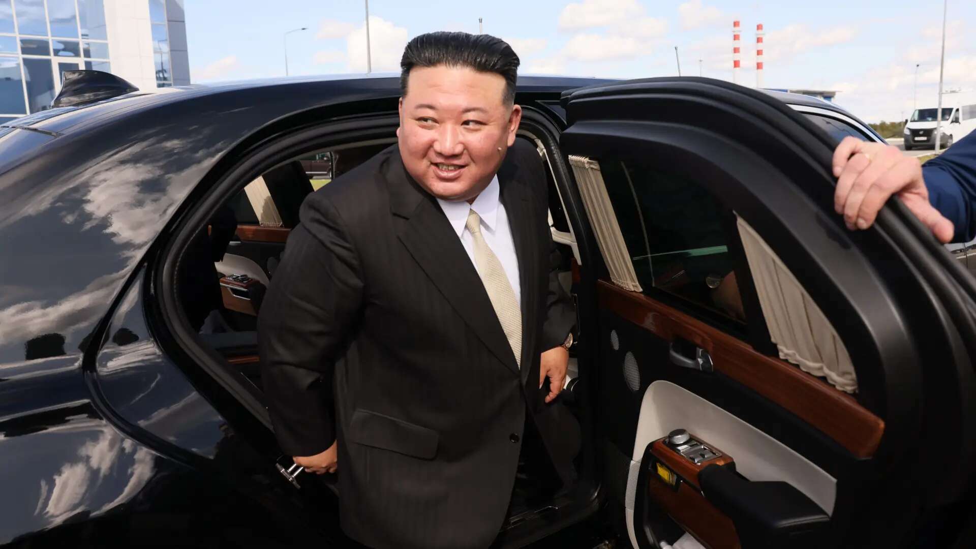 Kim Jong-un pide a los norcoreanos que conserven sus deposiciones para usarlas como fertilizante