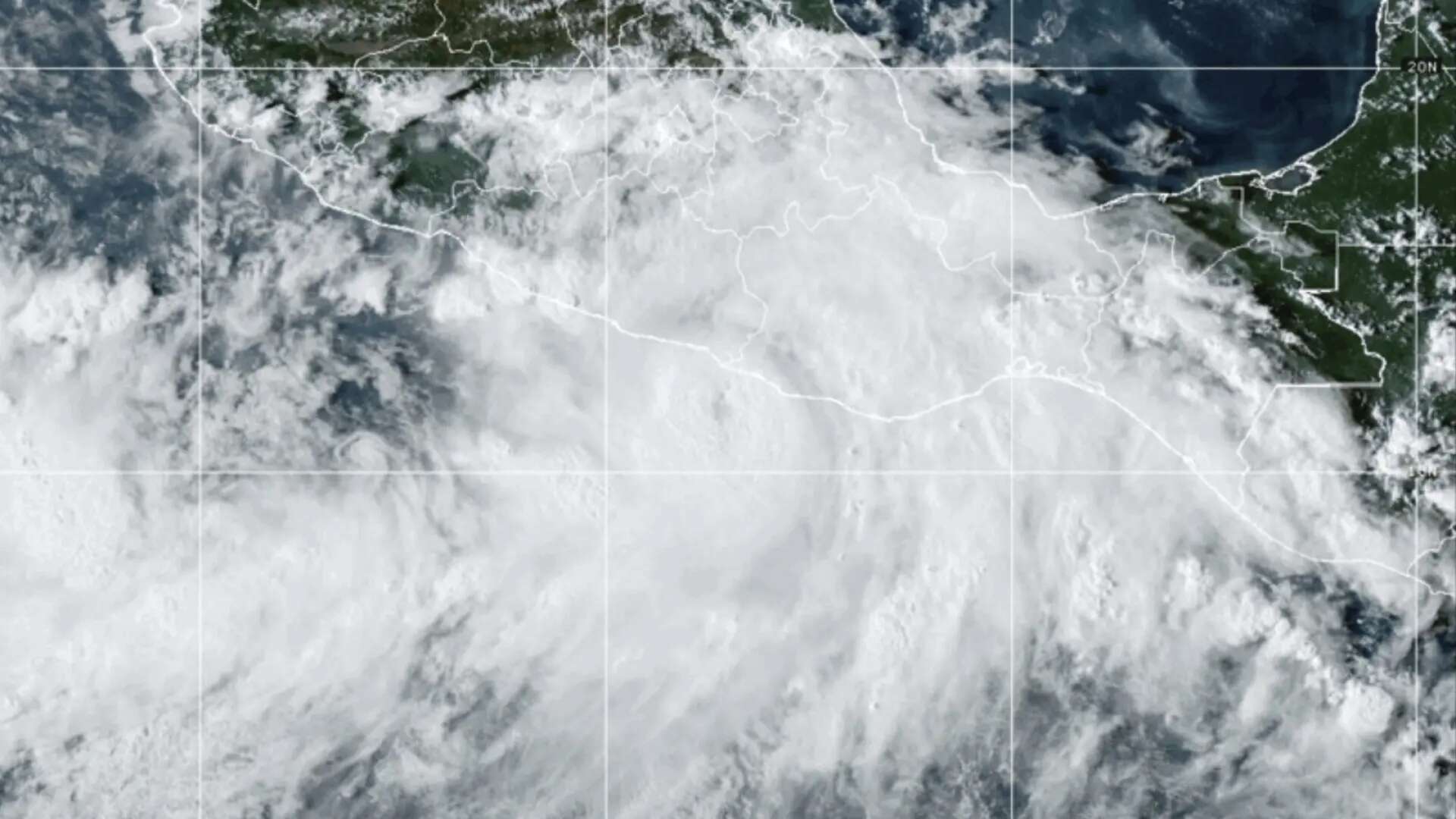 El huracán 'John' toca tierra en México como categoría 3