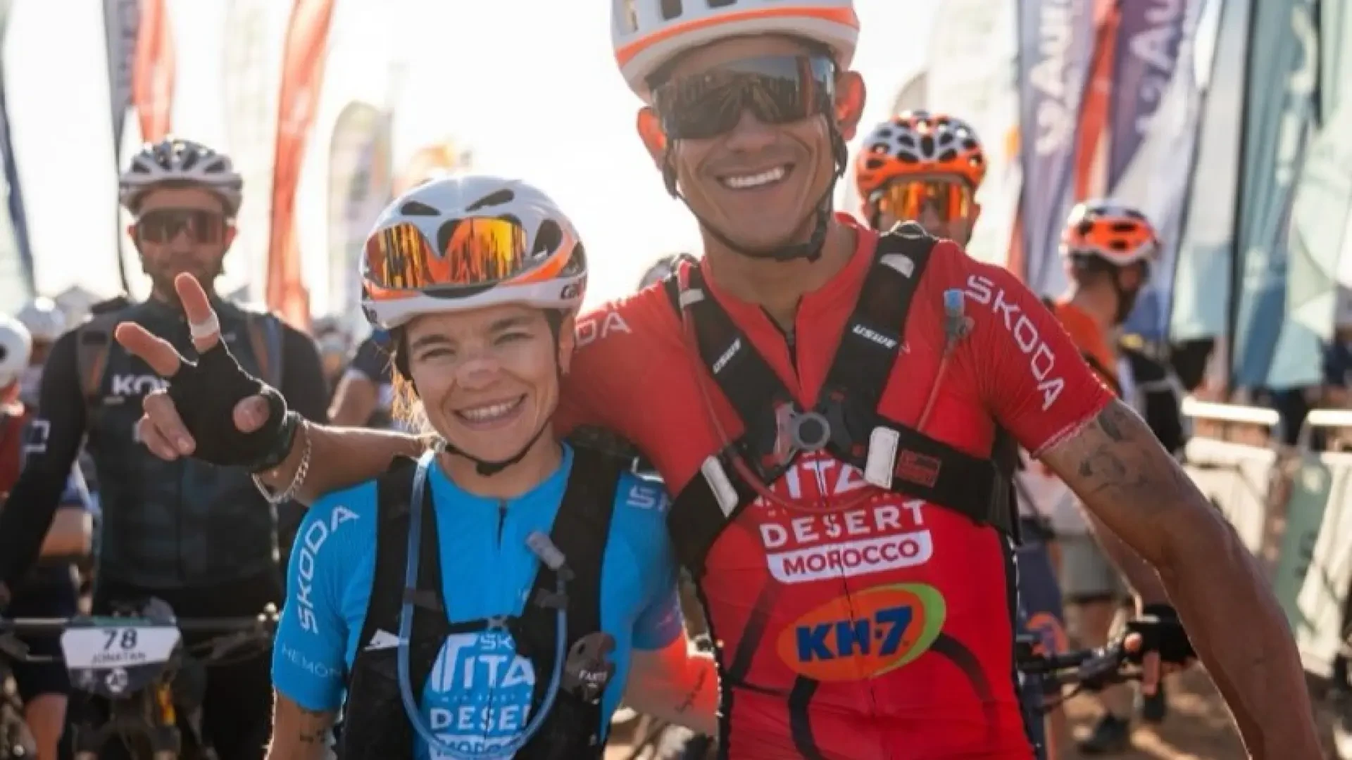 La española Pilar Fernández y Andrey Amador se coronan en la Titan Desert