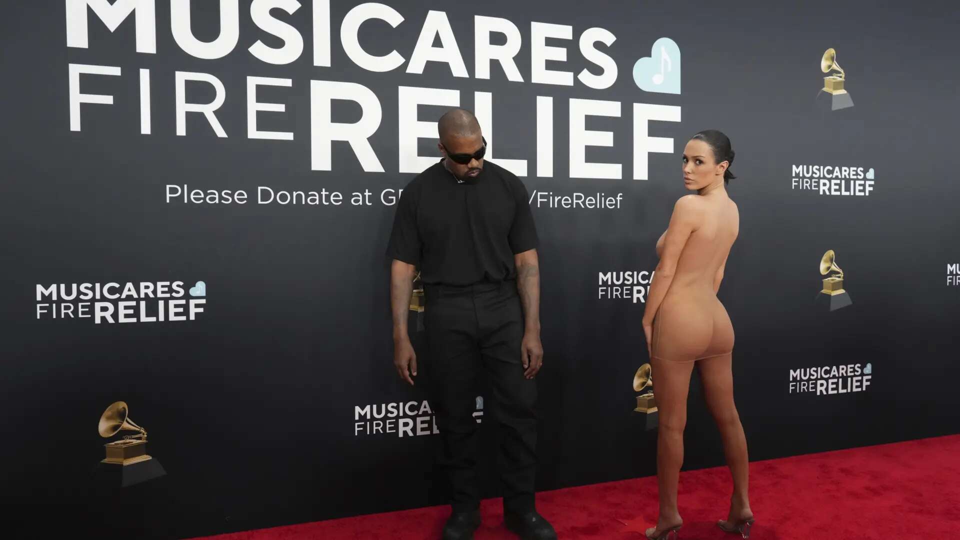 Kanye West asegura que es nazi y dice que Bianca Censori se desnudó en los Grammy porque la controla