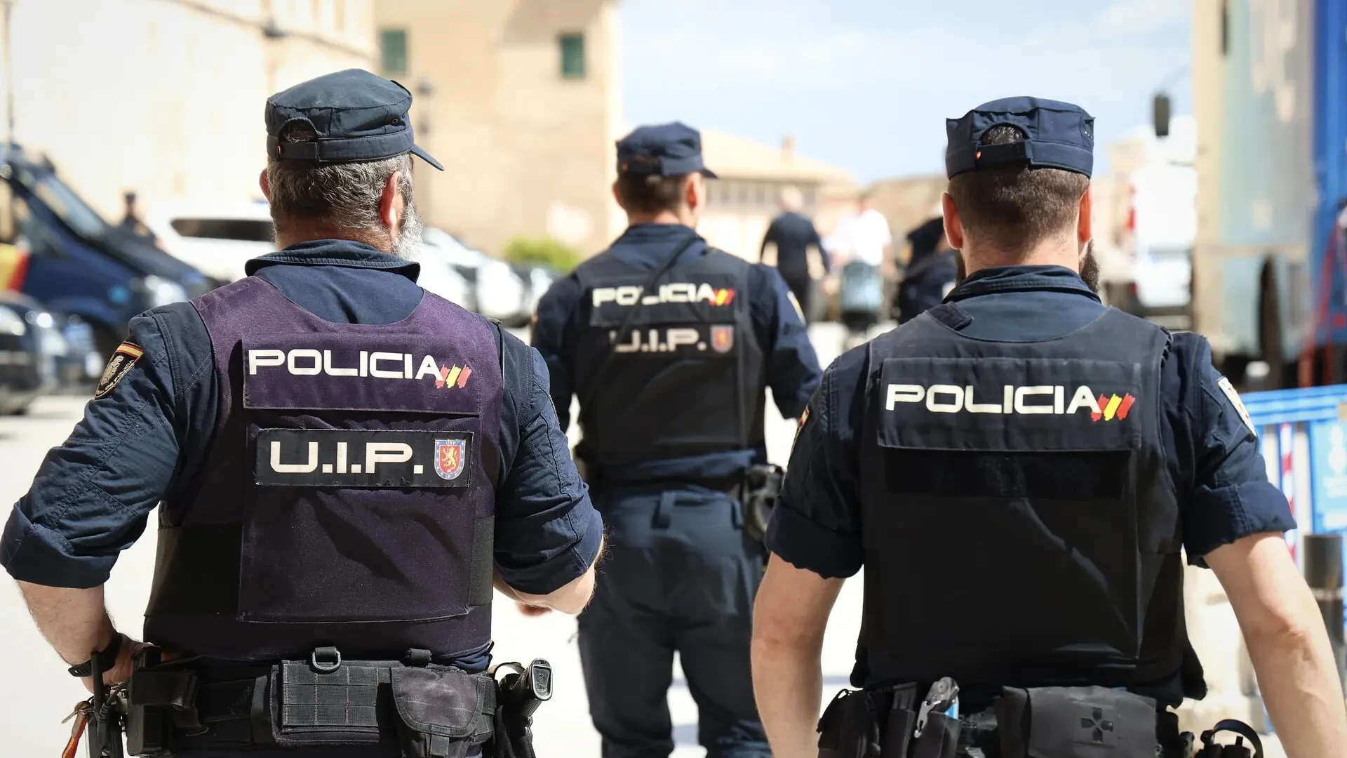 Detenidos tres menores en Palma por acosar a dos compañeros de clase: les escupían e insultaban 