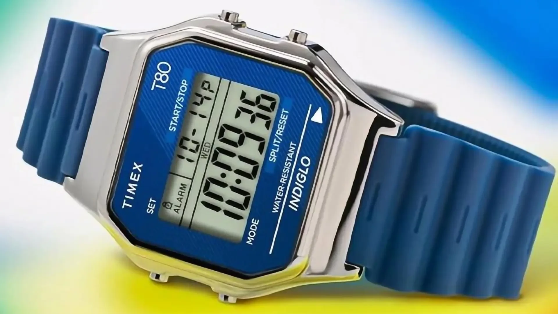 Timex le da una vuelta de tuerca a los Casio de toda la vida: en azul y con batería casi infinita