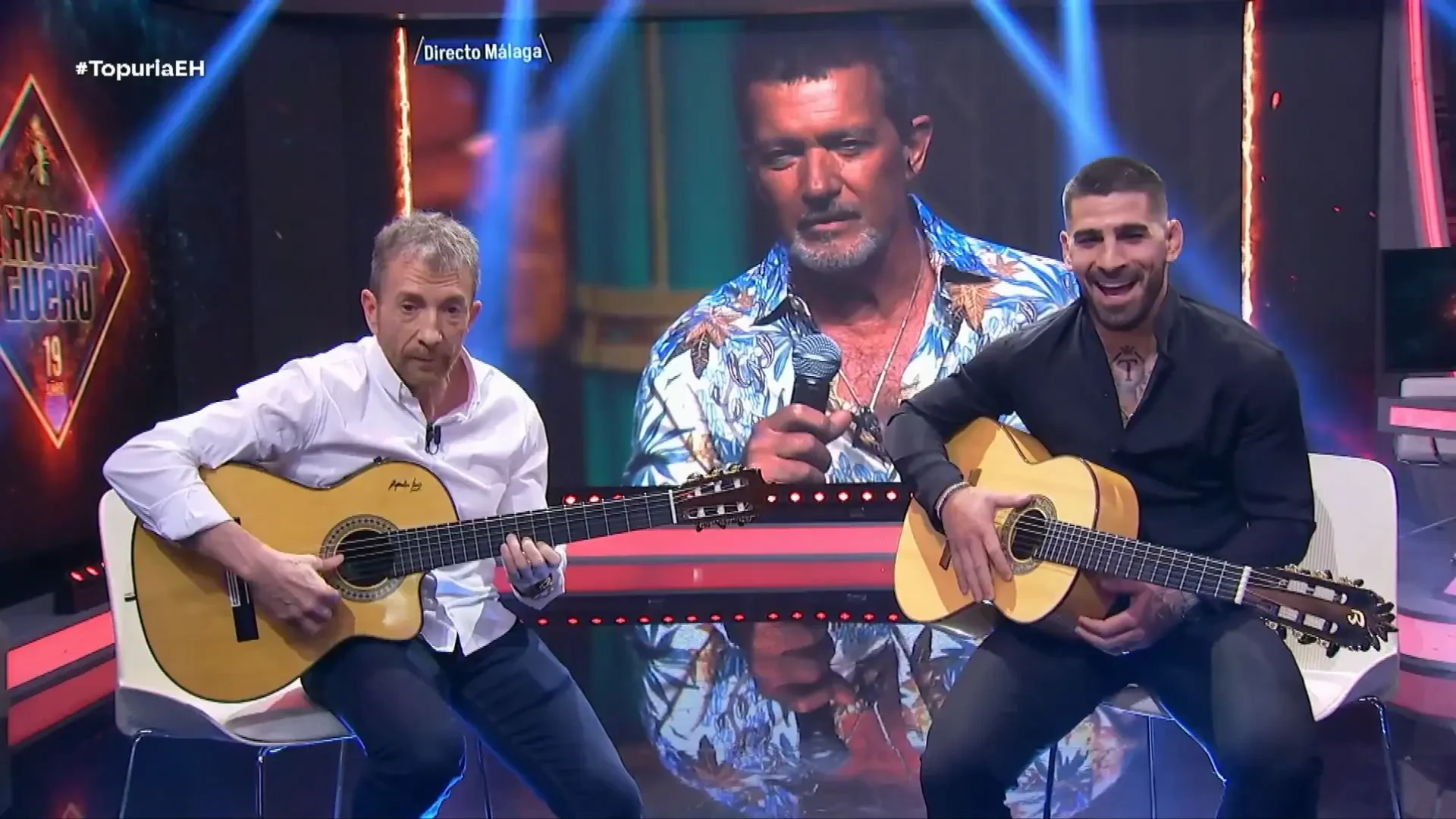 El momentazo de Topuria en 'El Hormiguero': vuelve a llamarse El Matador... y Antonio Banderas le sorprende con 'El mariachi'