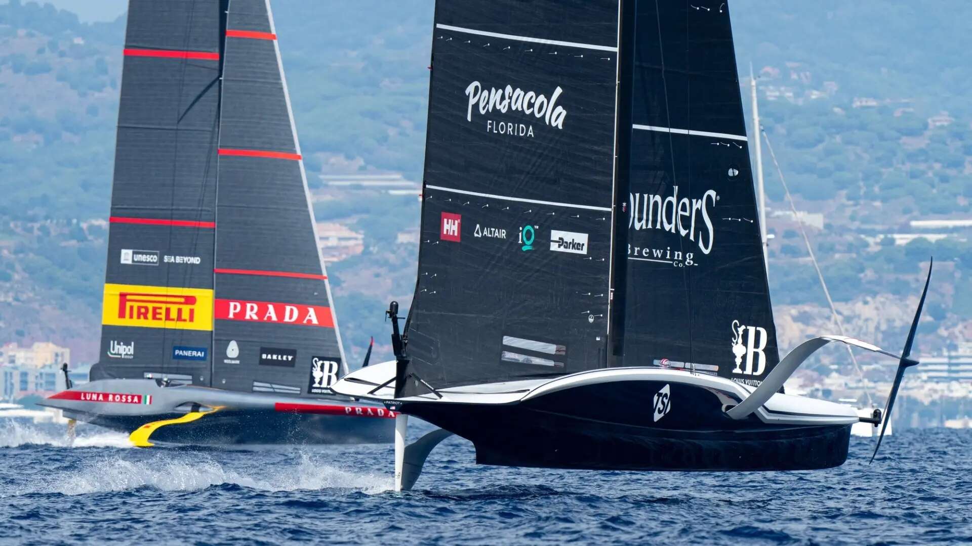 Luna Rossa e INEOS Britannia no dan opción en la Copa América