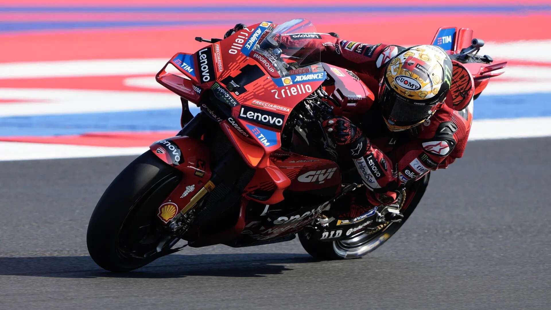 Bagnaia se lleva una pole de récord en Misano ante el líder Jorge Martín