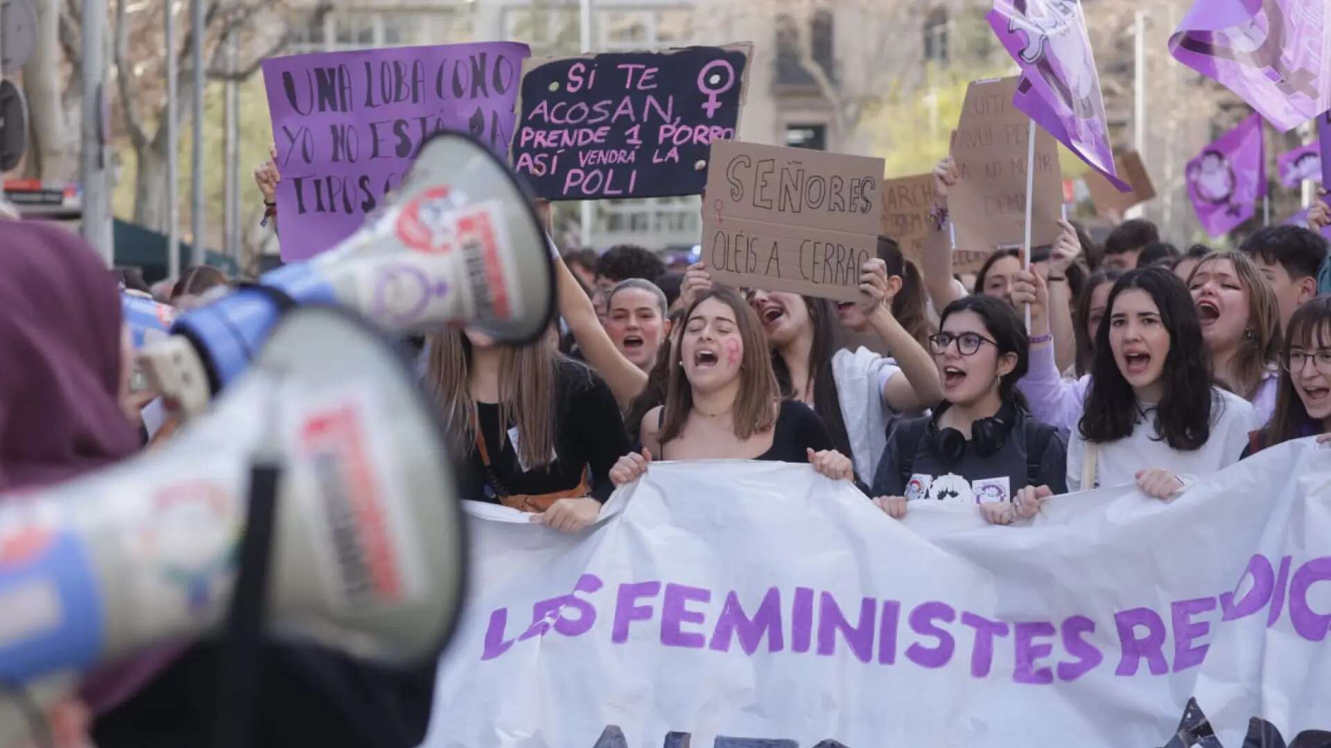 La CGT Catalunya convoca una huelga general feminista por el 8-M centrada en la oposición a la feminización de los cuidados