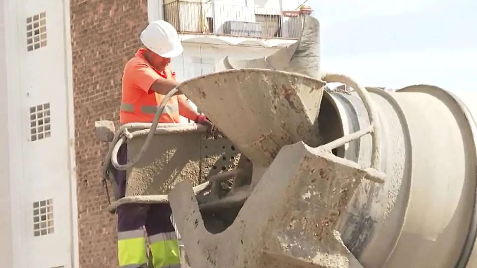 La construcción busca jóvenes en España para paliar el déficit de 700.000 trabajadores