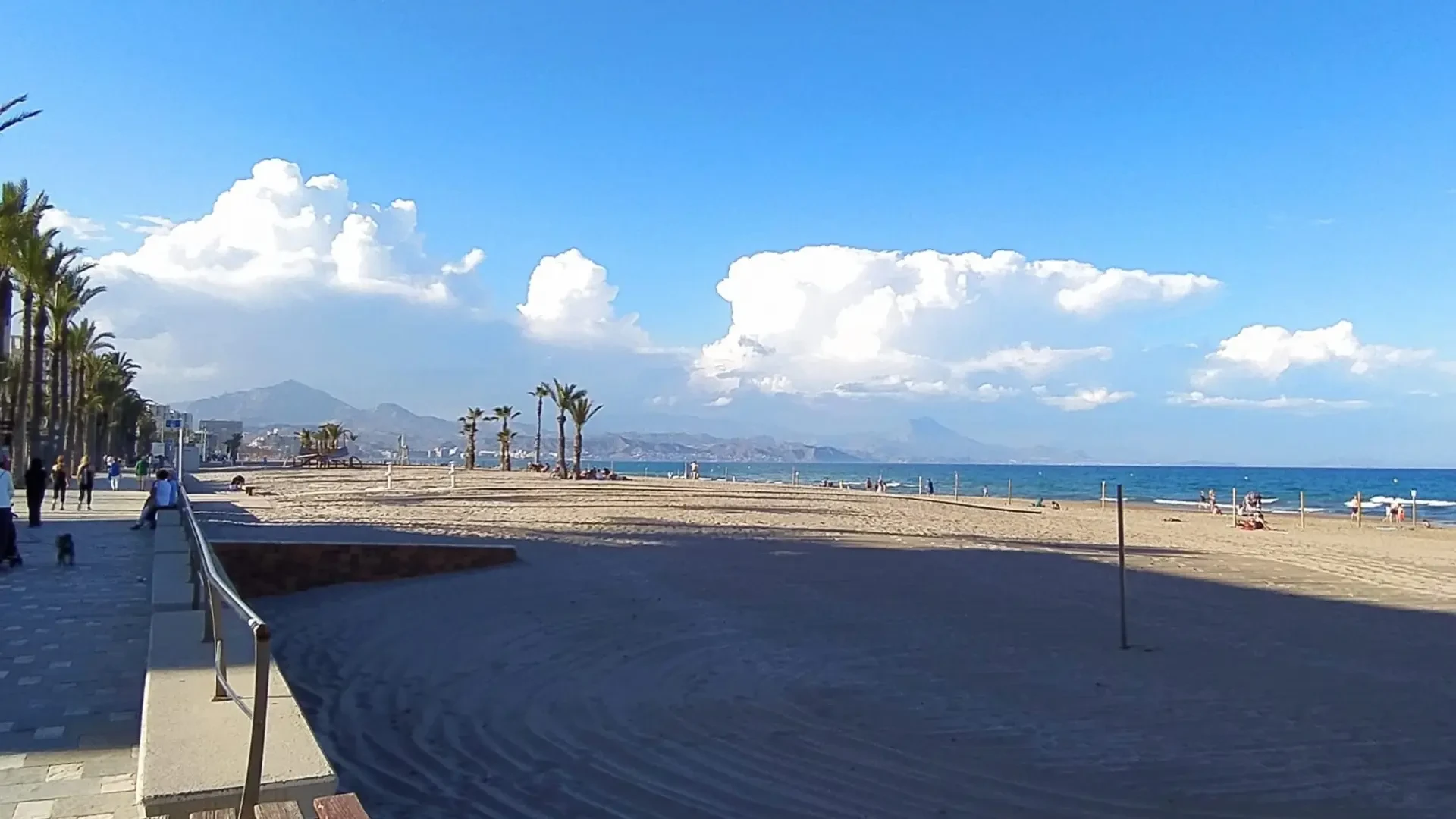 Estas son los mejores y los peores destinos de playa de España, según una encuesta en Reino Unido