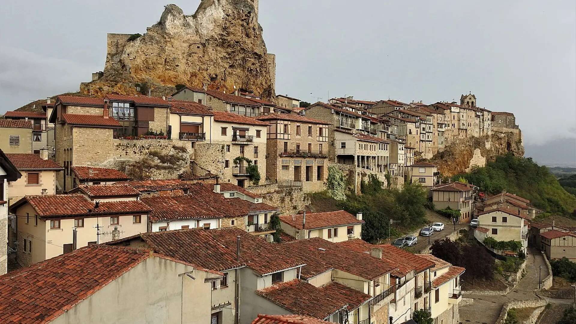 El pueblo más bonito para viajar en noviembre está en Burgos según National Geographic